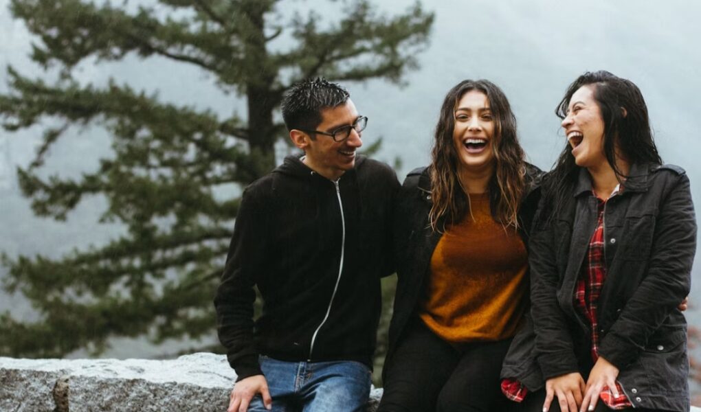 types of people you need in your life, people that will help to have true happiness in life