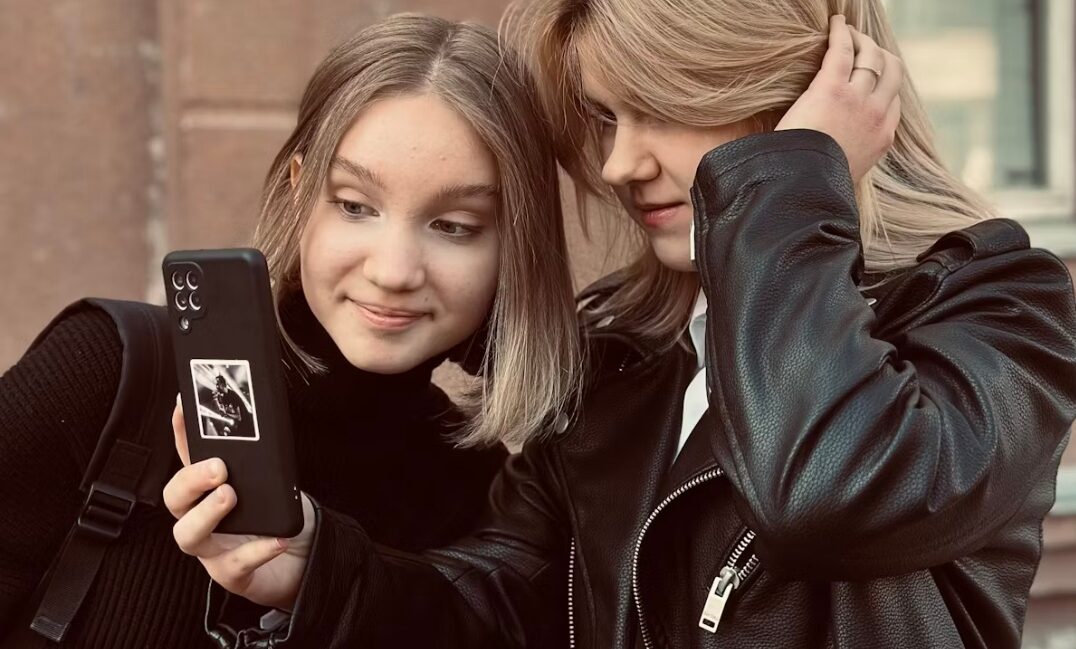 how to know if someone secretly dislikes you